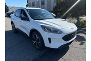 $19950 : Ford Escape 2022 SE 4dr SUV thumbnail