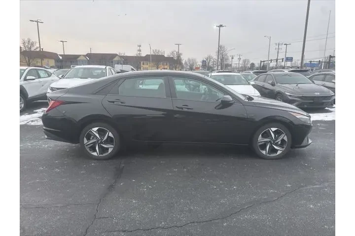 $18995 : Hyundai ELANTRA 2023 SEL 4dr image 7