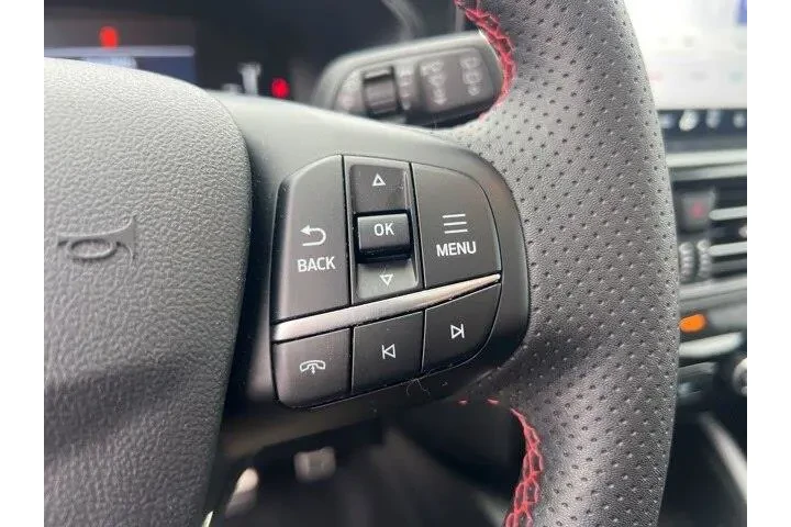 $23942 : Ford Escape 2023 AWD ST-Line image 10