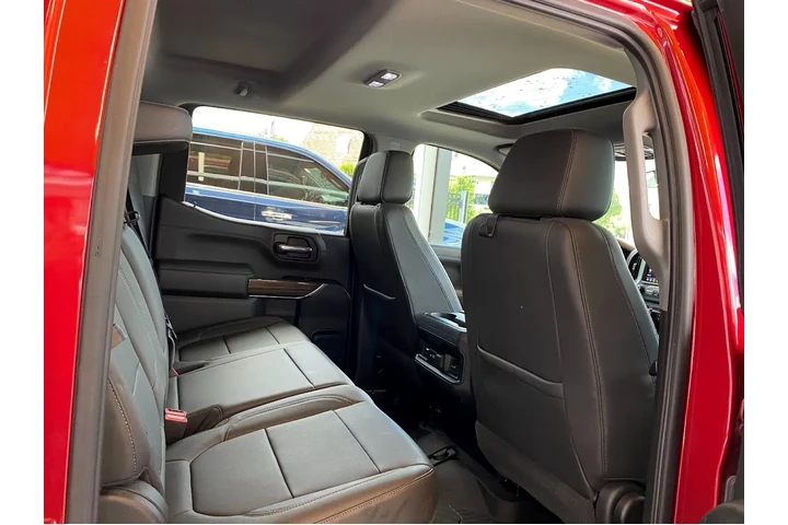 2020 Silverado 1500 RST Crew image 9