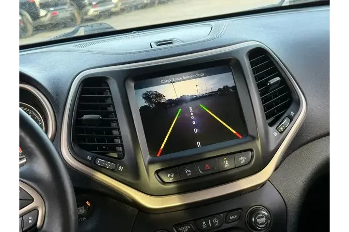 $16500 : Jeep Cherokee 2018 4x4 Limit image 5