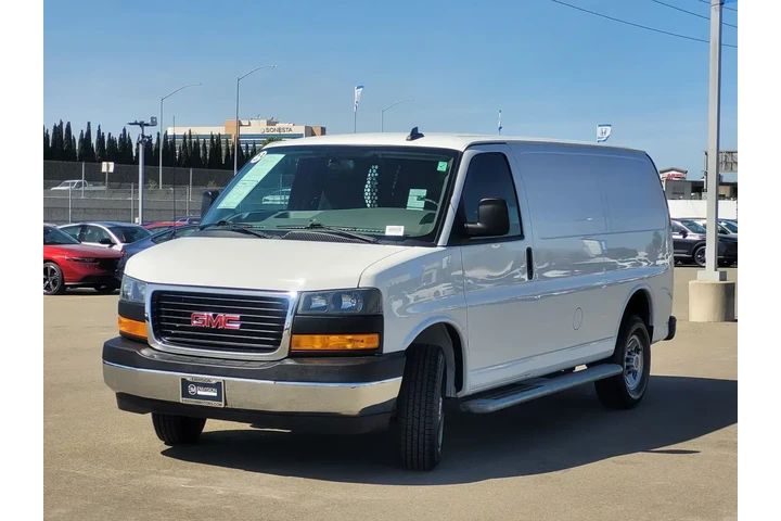$24798 : GMC Savana 2023 2500 3dr Car image 9