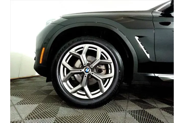 $26943 : BMW X3 2021 AWD xDrive30i 4d image 8
