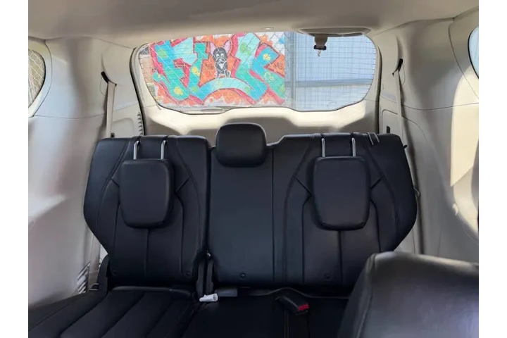 $9400 : 2017 Pacifica Touring Plus image 10
