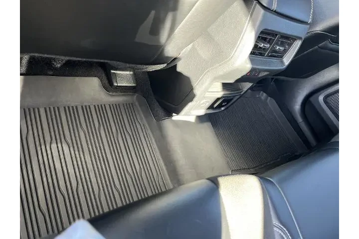 $31988 : Ford Edge 2022 AWD ST 4dr Cr image 9