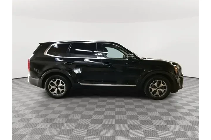 $32027 : Kia Telluride 2022 AWD EX 4d image 2