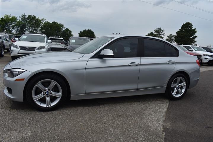 2015 BMW 3 Series 328i image 2