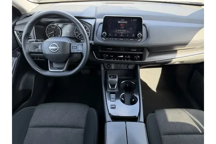 $21039 : Nissan Rogue 2025 SV 4dr Cro image 4