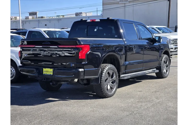 $39495 : Ford F-150 Lightning 2022 AW image 5