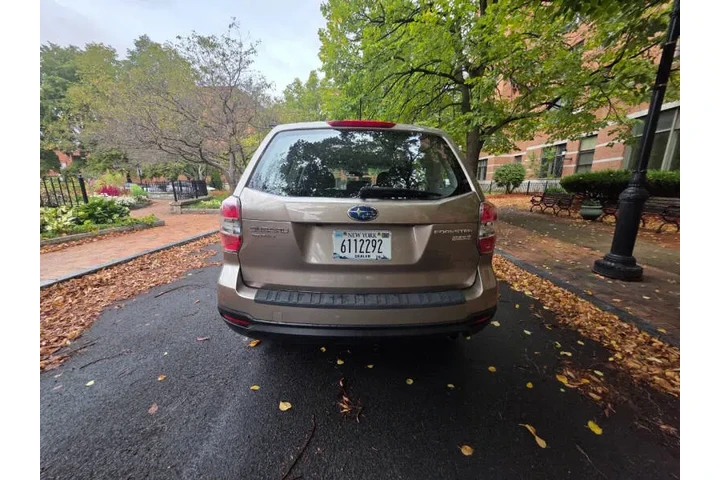 $11995 : 2015 Forester 2.5i image 6