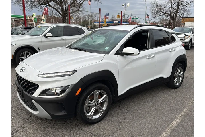 $18990 : Hyundai KONA 2023 AWD SEL 4d image 4