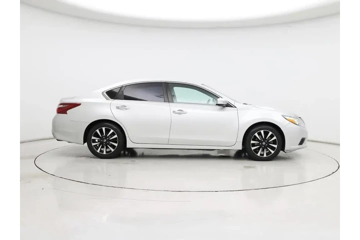 $13998 : Nissan Altima 2018 2.5 SL 4d image 7