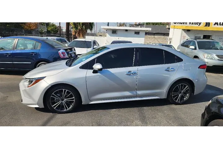 $18499 : 2020 Corolla image 7