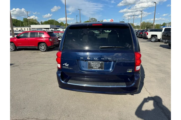 $8980 : 2016 Grand Caravan 4dr Wgn R/T image 3