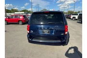 $8980 : 2016 Grand Caravan 4dr Wgn R/T thumbnail