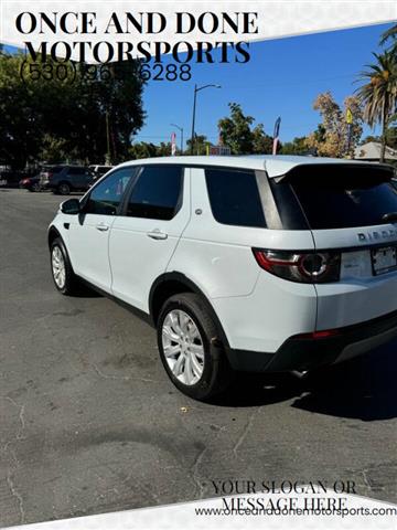 $12395 : 2016 Land Rover Discovery Spo image 1