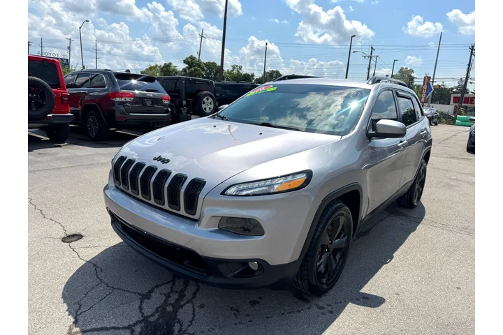 $10980 : 2018 Cherokee Latitude FWD image 6