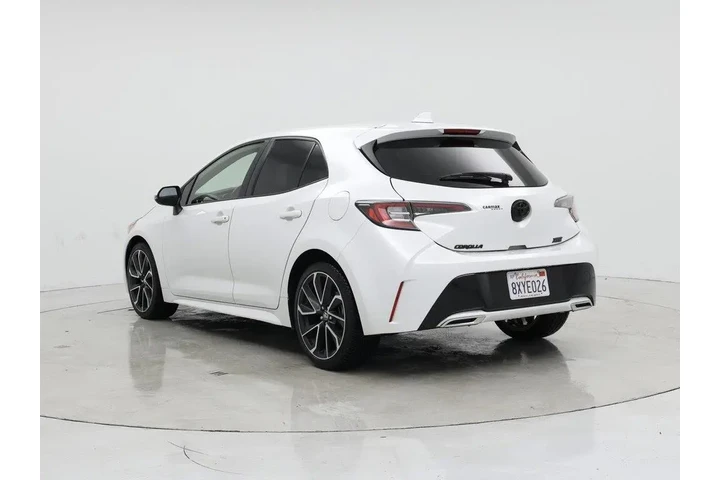 $21998 : Toyota Corolla Hatchback 202 image 2