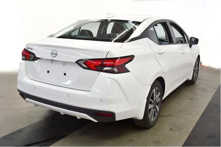 $17994 : Nissan Versa 2025 SV 4dr Sed image 7