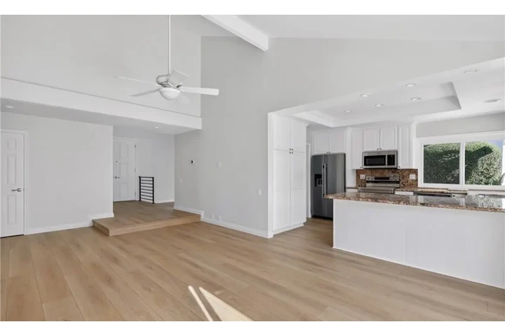 $2350 : Beautiful 3Bedroom 2Bath Home image 3