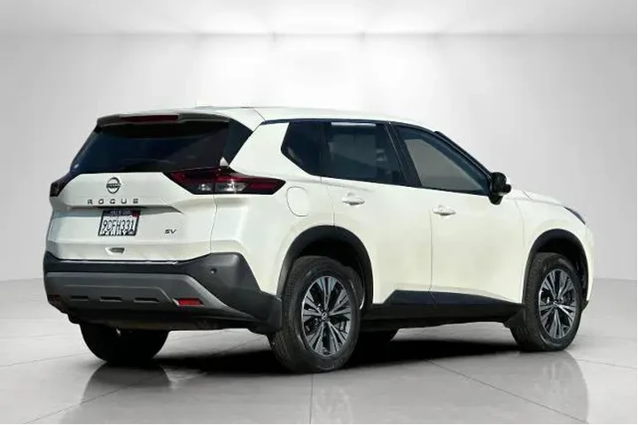 $20995 : Nissan Rogue 2023 SV 4dr Cro image 3