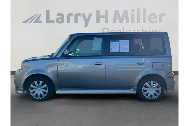 $6000 : Scion xB 2005 4dr Wagon image 2