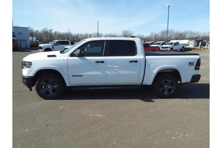 $37717 : Ram 1500 2023 4x4 Big Horn 4 image 2