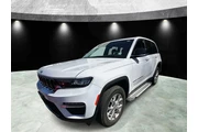 $29985 : Jeep Grand Cherokee 2023 4x4 thumbnail