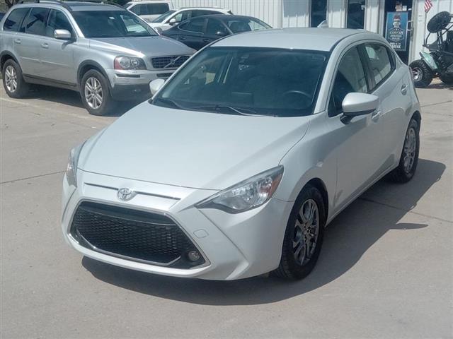 $17998 : 2020 Yaris image 1