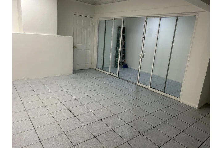 $1650 : APARTAMENTO DE RENTA image 2