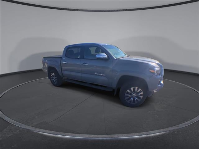 PRE-OWNED 2021 TOYOTA TACOMA image 2