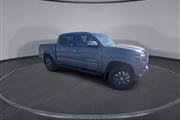 PRE-OWNED 2021 TOYOTA TACOMA thumbnail