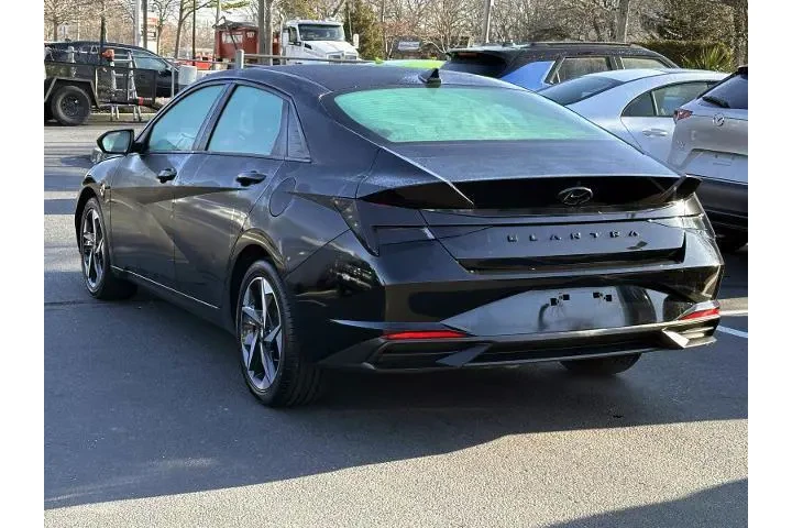 $17999 : Hyundai ELANTRA 2023 SEL 4dr image 3