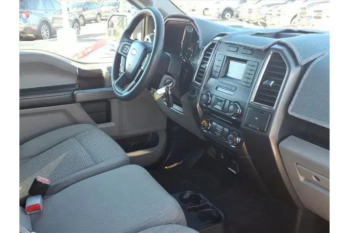 $17771 : Ford F-150 2017 4x2 XLT 4dr image 10