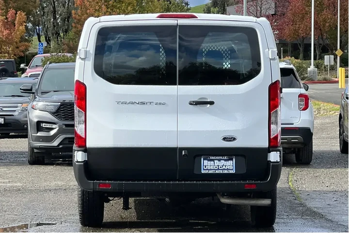 $35000 : Ford Transit 2023 250 3dr LW image 5