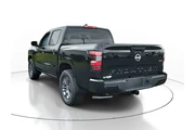 $45995 : Nissan Frontier 2025 4x4 SV thumbnail
