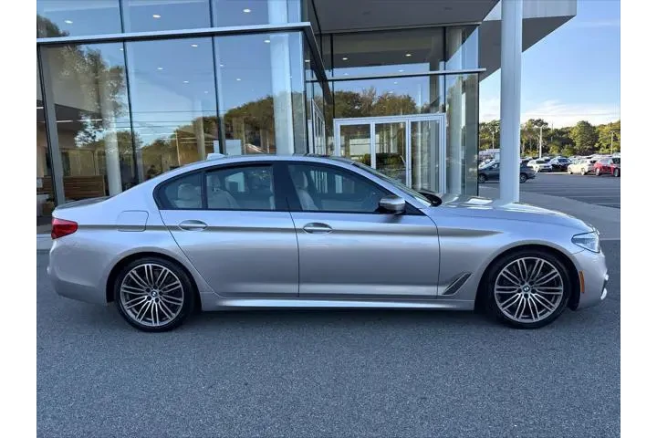 $36675 : BMW 5 Series 2019 AWD M550i image 3