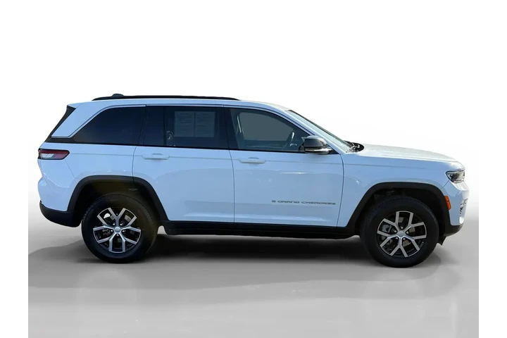 $29771 : Jeep Grand Cherokee 2024 4x4 image 6