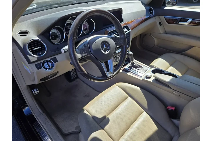 $9988 : Mercedes-Benz C-Class 2013 A image 10
