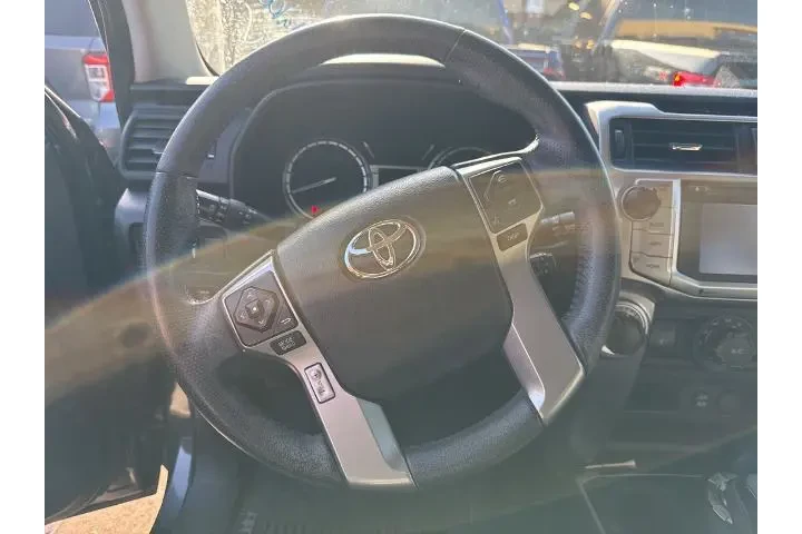 $31859 : Toyota 4Runner 2018 4x4 SR5 image 5