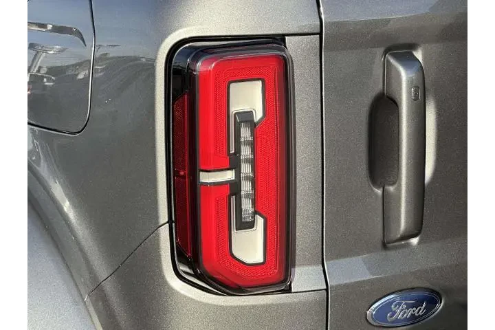 $35995 : Ford Bronco 2023 4x4 Base Ad image 9