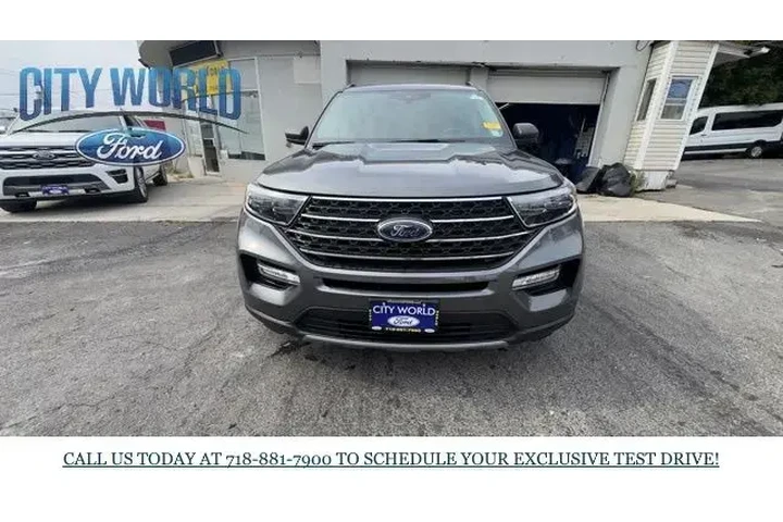 $27927 : Ford Explorer 2022 AWD XLT 4 image 8