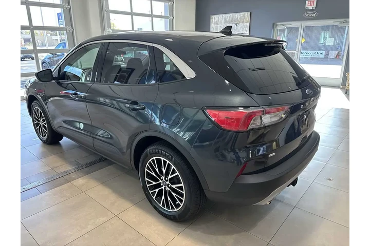 $18643 : Ford Escape Plug-In Hybrid 2 image 5
