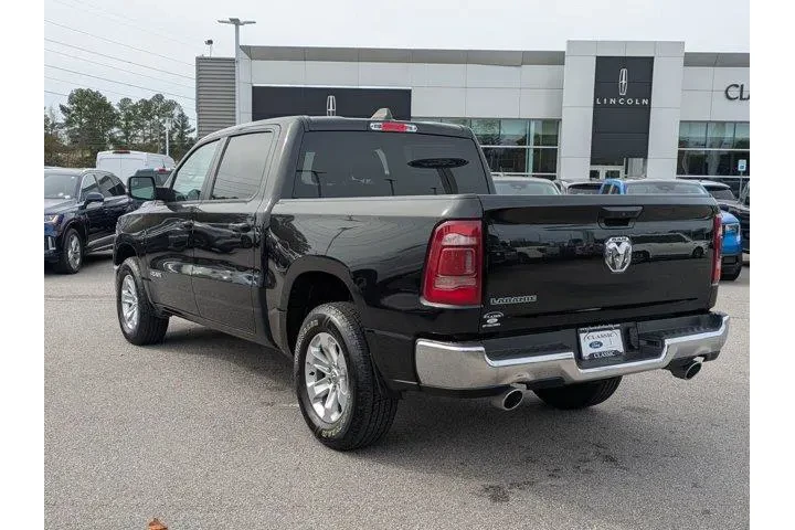 $32995 : Ram 1500 2024 4x2 Laramie 4d image 7
