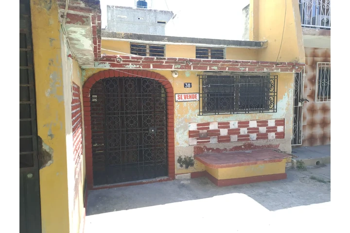 $1100000 : CASA A PRECIO DE TERRENO image 6