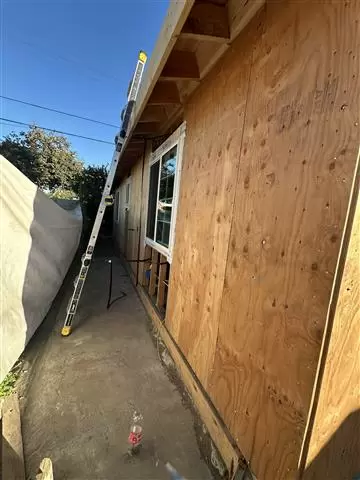 Framing wood construction image 9