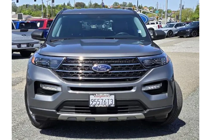 $35337 : Ford Explorer 2023 AWD XLT 4 image 2