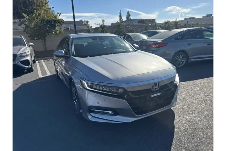 $19500 : Honda Accord Hybrid 2018 Tou image 4