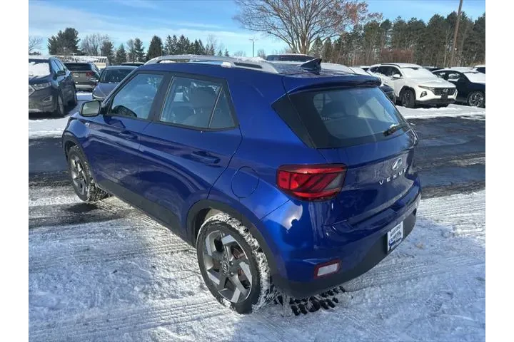 $18919 : Hyundai VENUE 2022 SEL 4dr C image 9