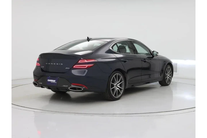 $27998 : Genesis G70 2025 2.5T Standa image 8